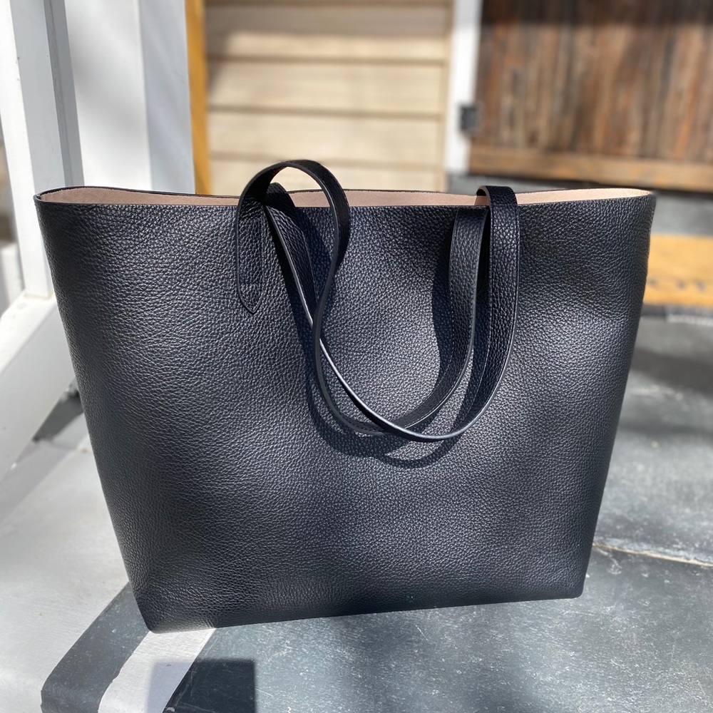 Cuyana structured tote with insert